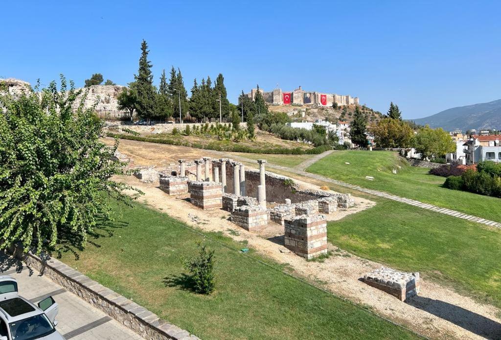 Ephesus Selcuk Castle View Suites Экстерьер фото