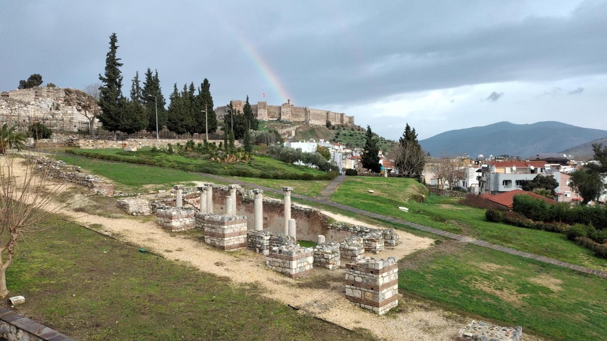 Ephesus Selcuk Castle View Suites Экстерьер фото